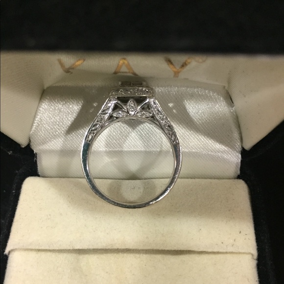 14 WG Engagement Ring - Picture 3 of 4
